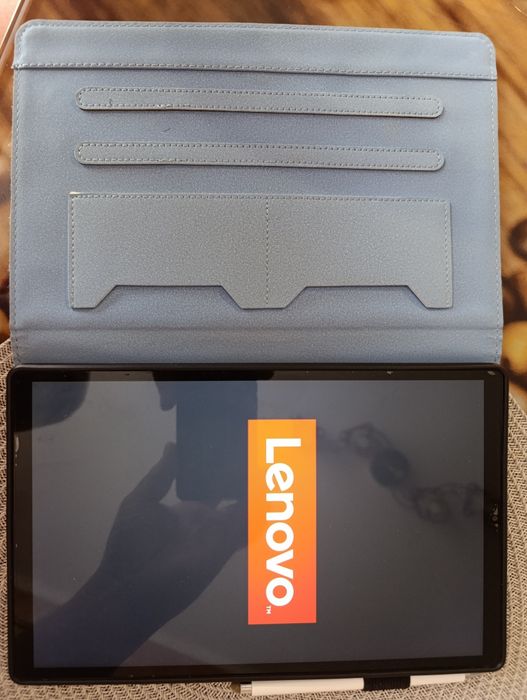 Продам планшет LENOVO в гарному збереженому стані