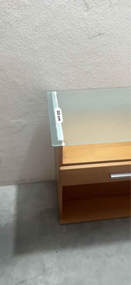 Móvel para entrada (consola)