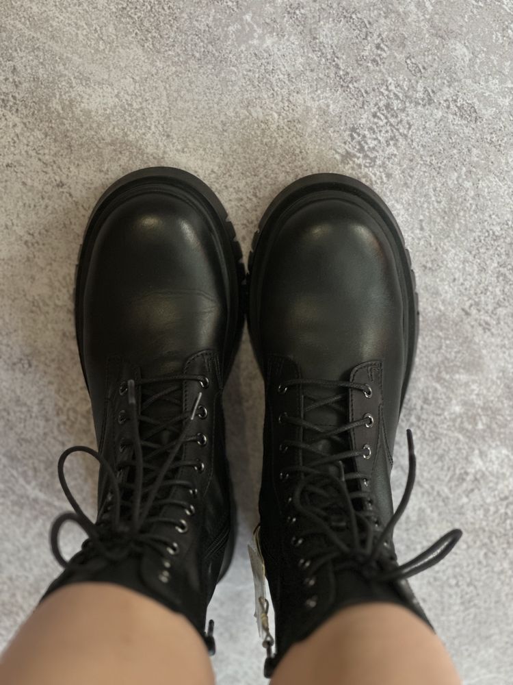 Натуральные кожаные сапоги Zara ботинки на шнуровке 36 37 38 39
