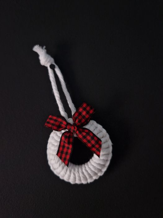 Zestaw 10 mini wianków