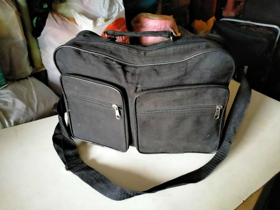 Сумки и портфели мужские как новые