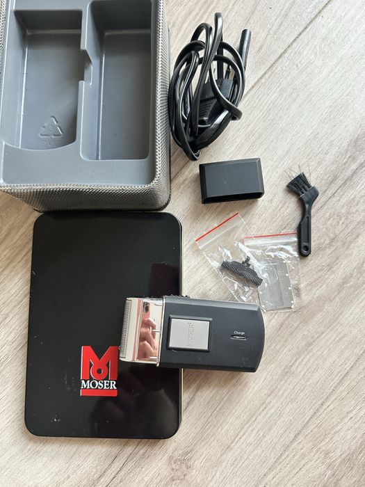 Електробритва MOSER