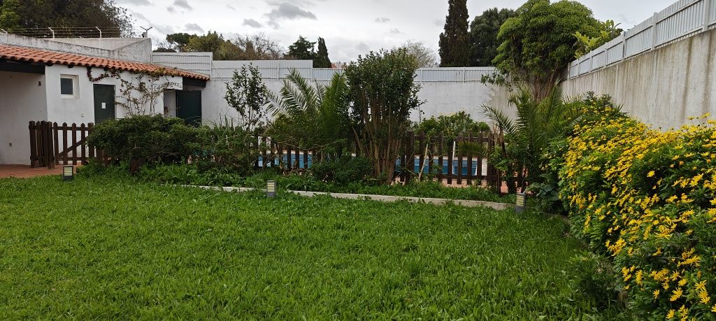 Casa para férias,  aniversários, eventos etc..capacidade 15+ pessoas .