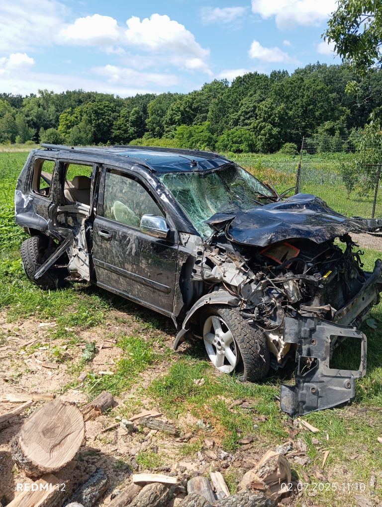 Nissan xtrail після дтп