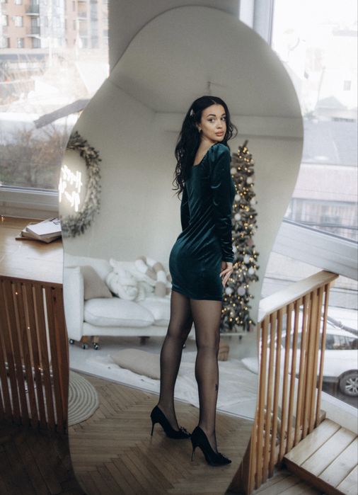 Продам крутезну сукню