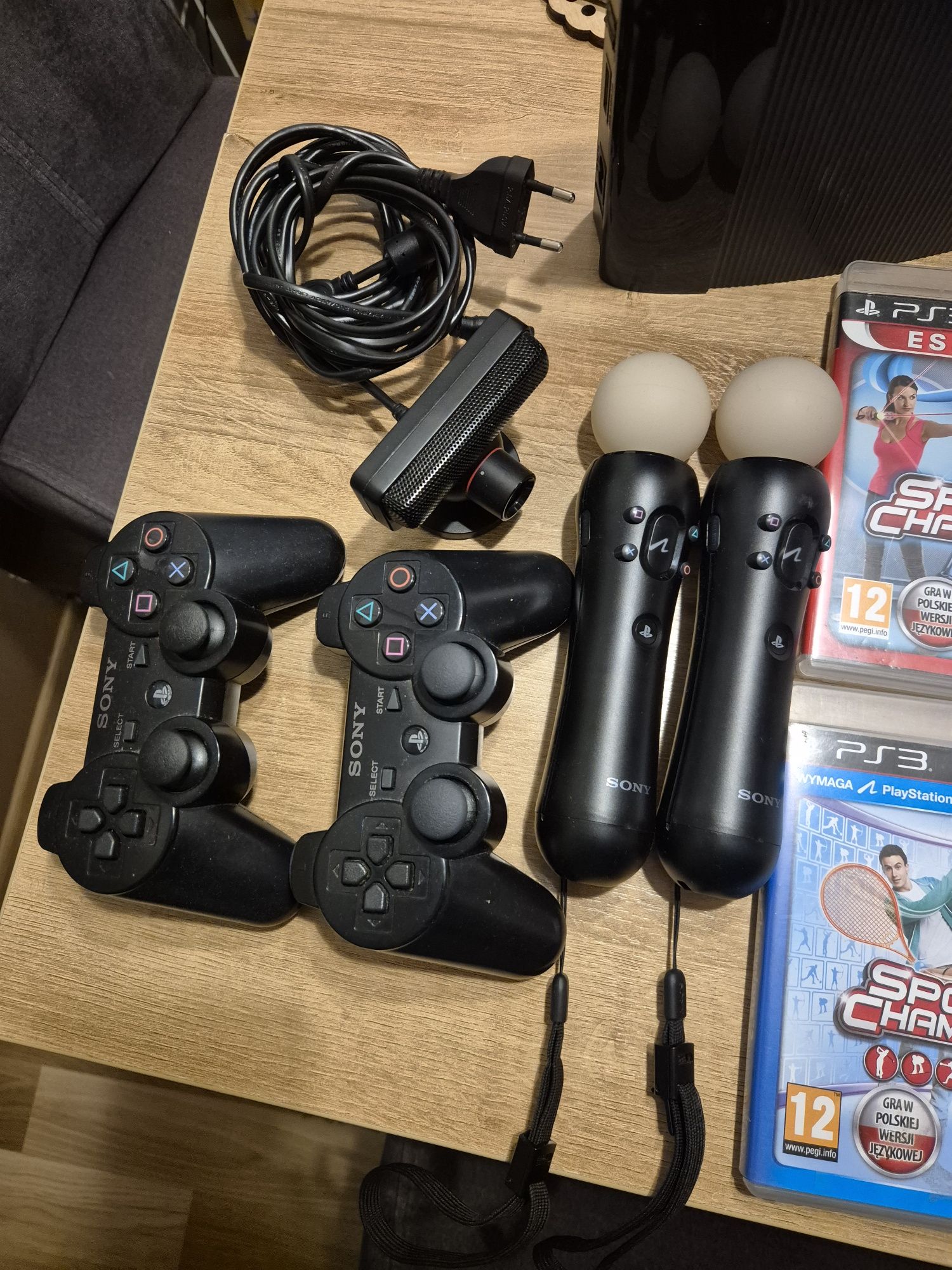 Konsola Playstation 3 PS3 Super Slim 500GB pad move gry