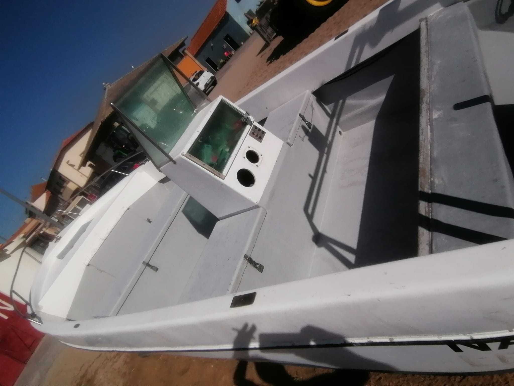 Vendo Barco 5.5 classe 4