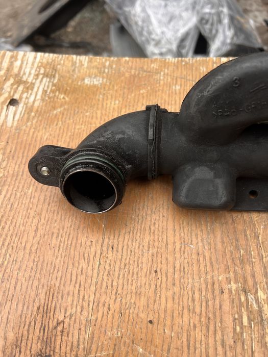 Патрубок интеркулера Volvo V50 2004-2007