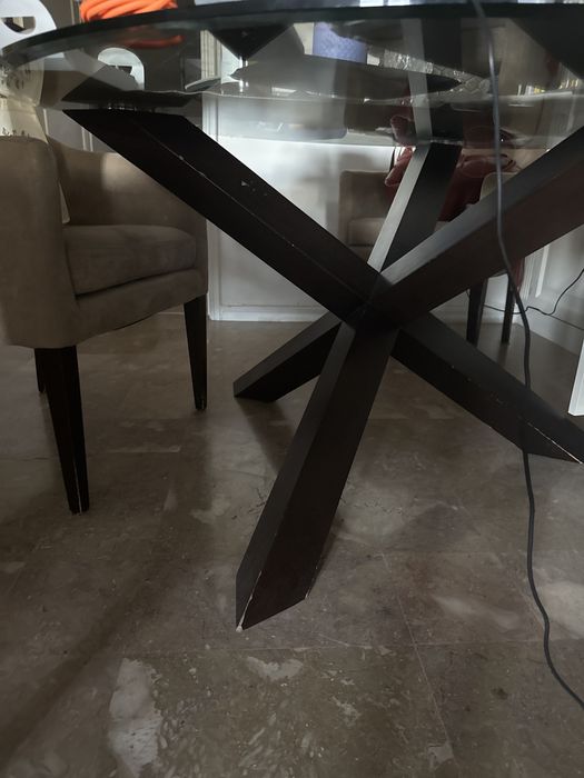 Conjunto mesa e 4 cadeiras