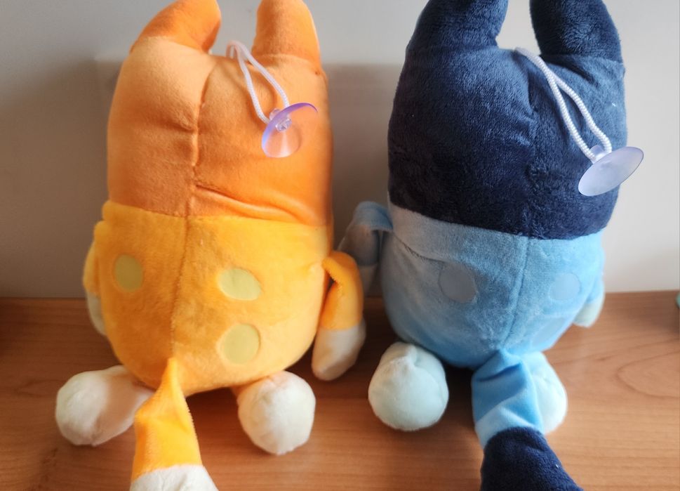 Conjunto de 2 peluches bingo e bluey novos