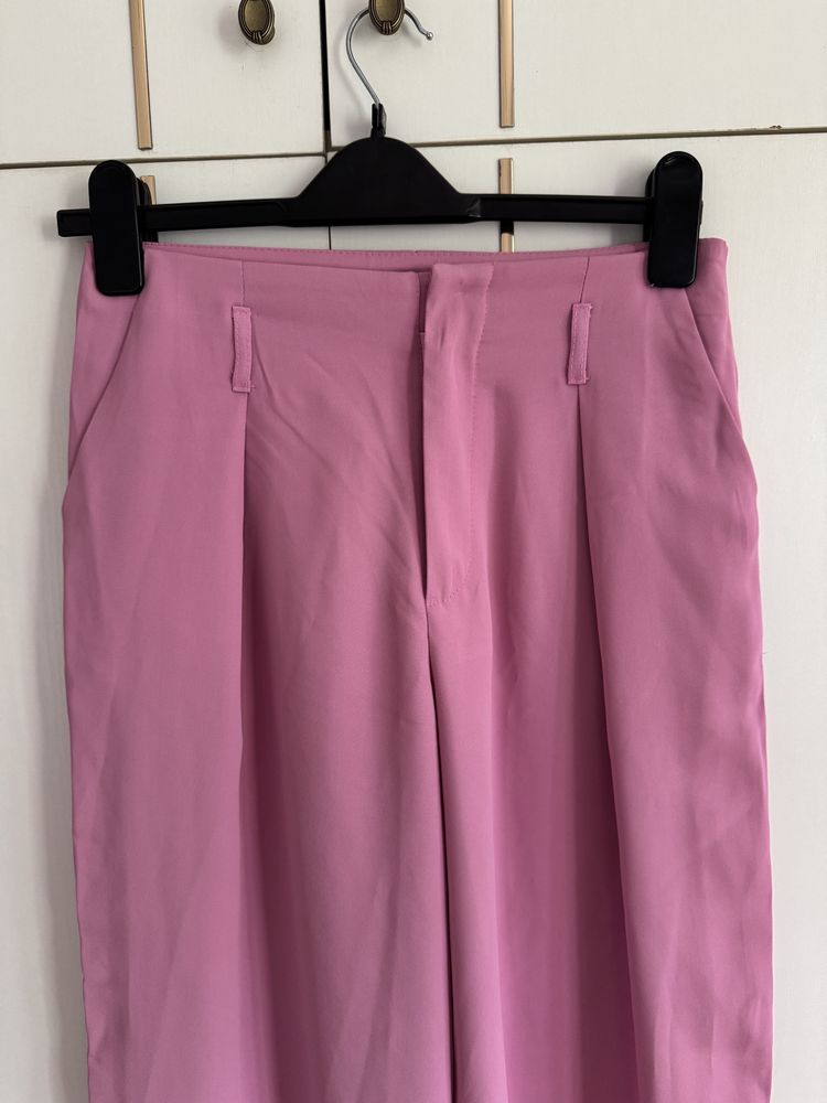 Garnitur damski elegancki różowy oversize szerokie spodnie S