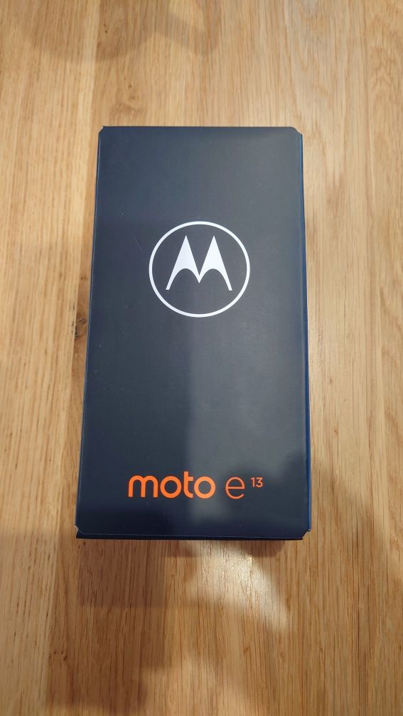 Motorola moto e13