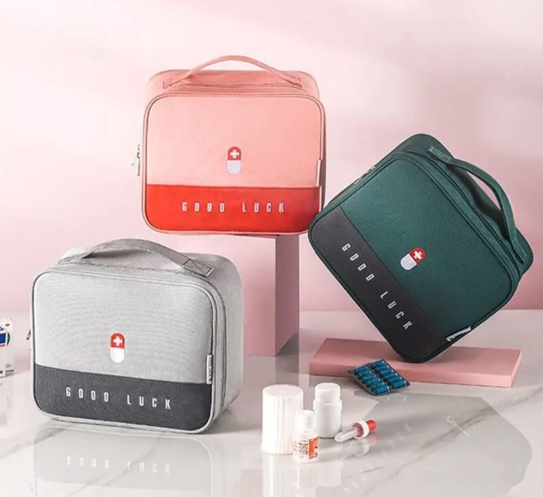 Продам аптечку червону