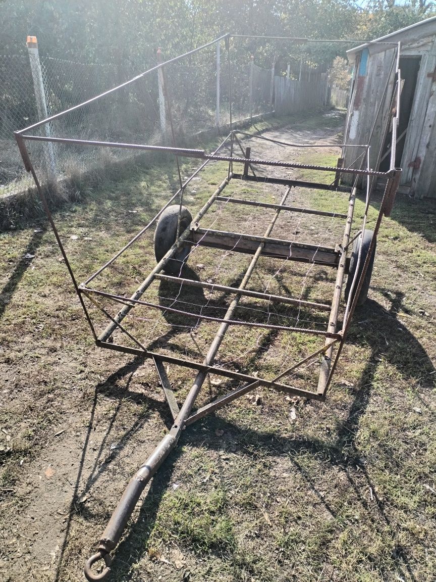 Продається прицеп для всяких вантажів