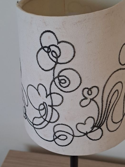 Candeeiro de mesinha cabeceira ou hall