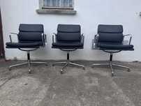 Krzesła w stylu eames vitra ea 208