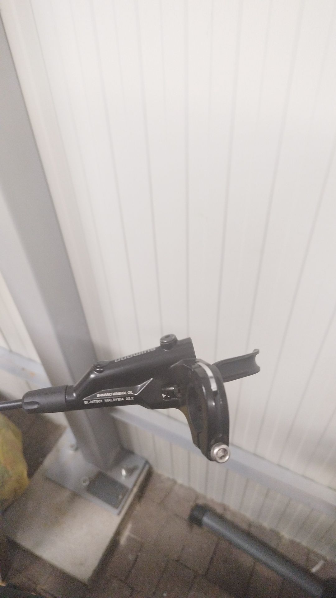 Hamulec shimano mt501