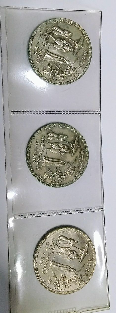 Moedas de 200 escudos de 1991, 93 e 96
