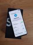 Продам SAMSUNG S 10e у відмінному стані. Оригінал на 2 сім карти.
