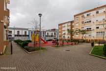 Apartamento T3 no Carregado