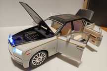 1:24 Autko Rolls Royce Phantom zabawka METAL światła dźwięk