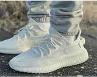 Buty Yezzy 350 w rozmiarze 36-46.