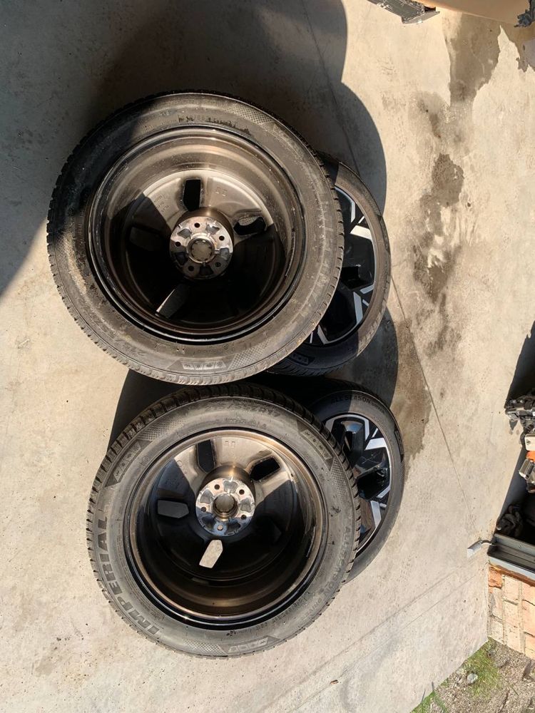 Шини колеса комплект диски 215/55 r17