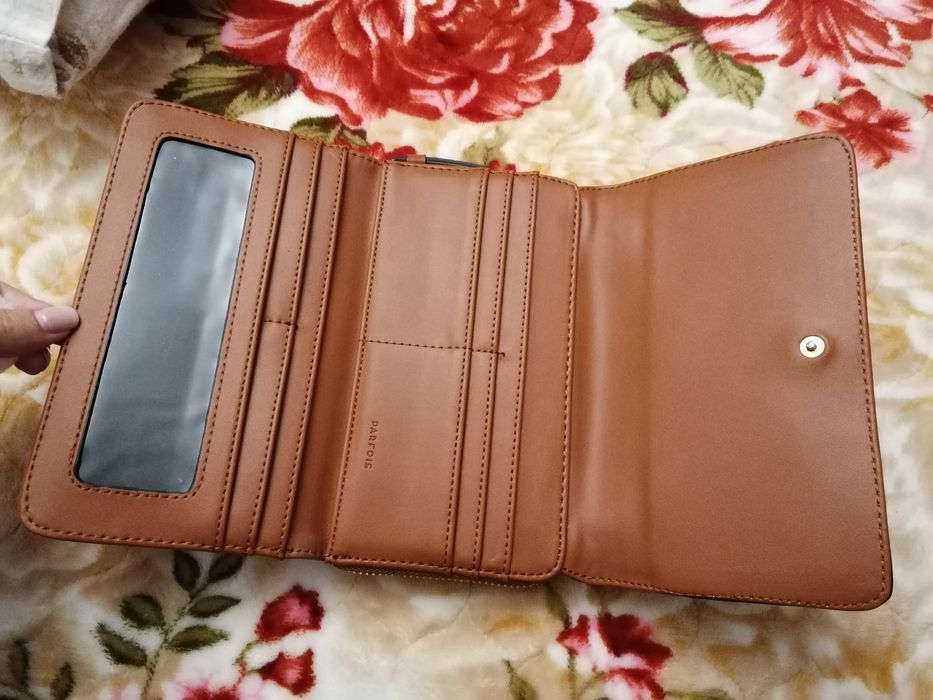 Porta moedas como novo