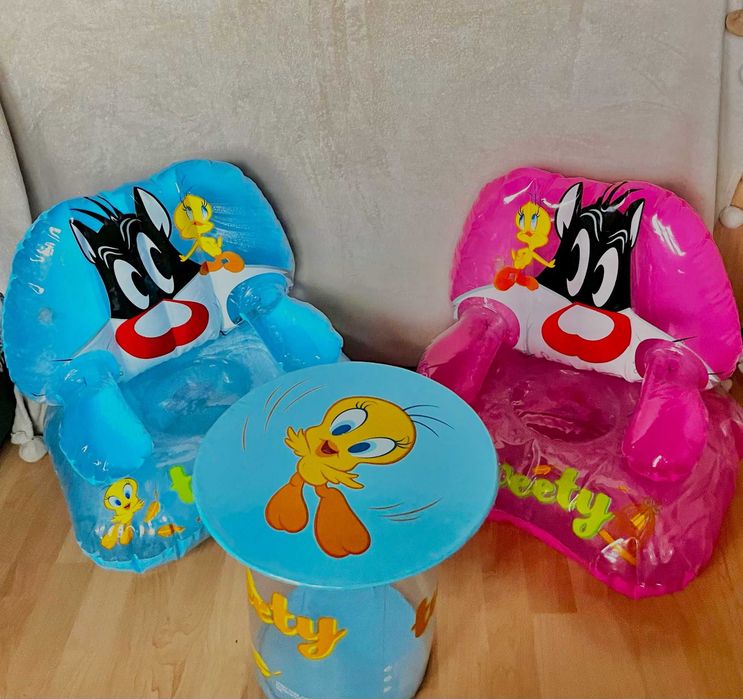 domek+dmuchane foteliki+stolik