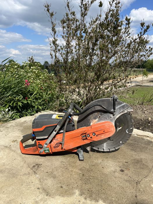 Pila husqvarna do betonu.