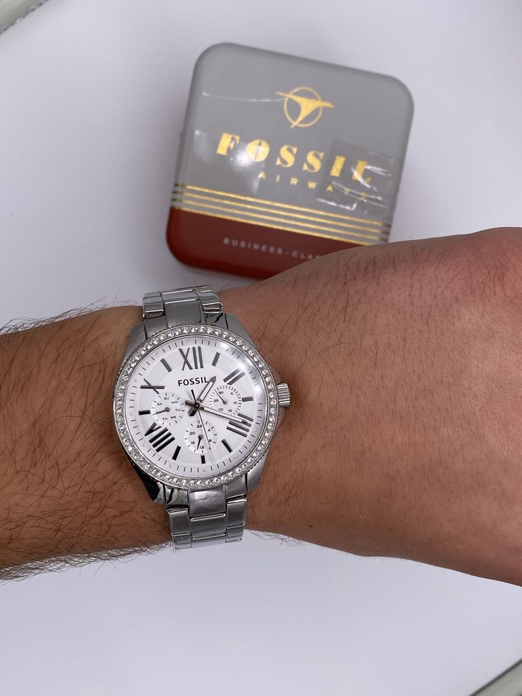Zegarek damski Fossil AM4481 Srebrny cyrkonie zdobiony bransoleta