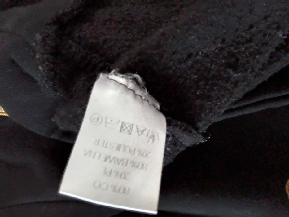 Bluza Bizuu Rozmiar z metki S ale wypada również na M czarna z logo