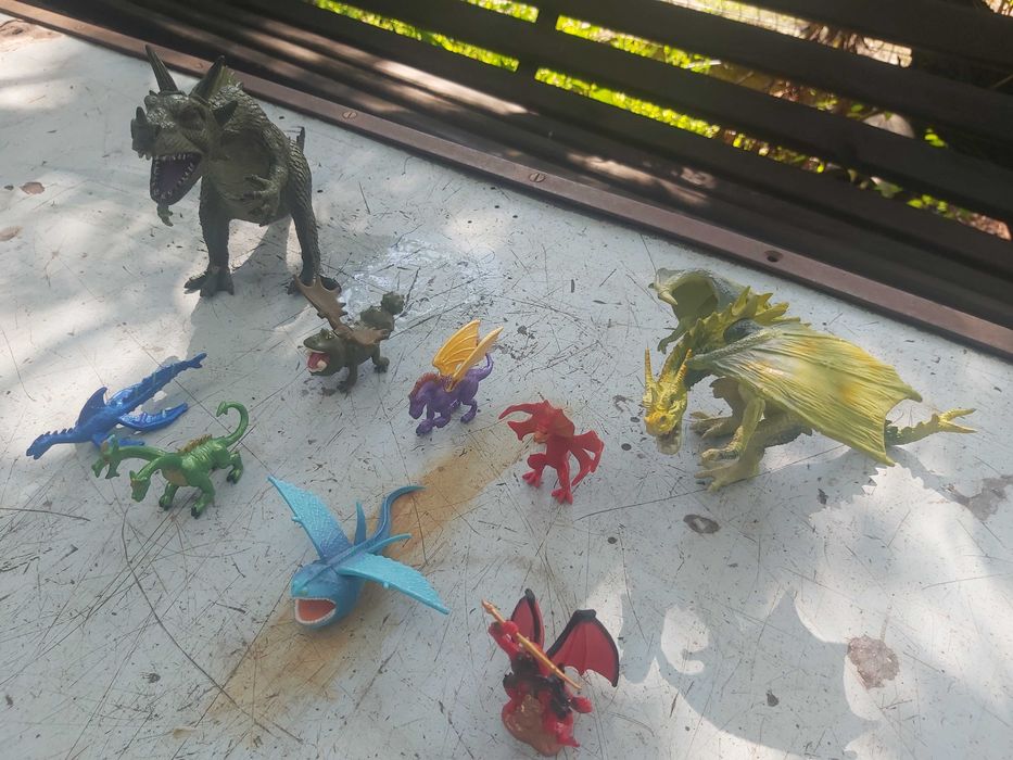 Фигурки драконов. Фигуры драконов. Игрушки драконы. Іграшки дракони