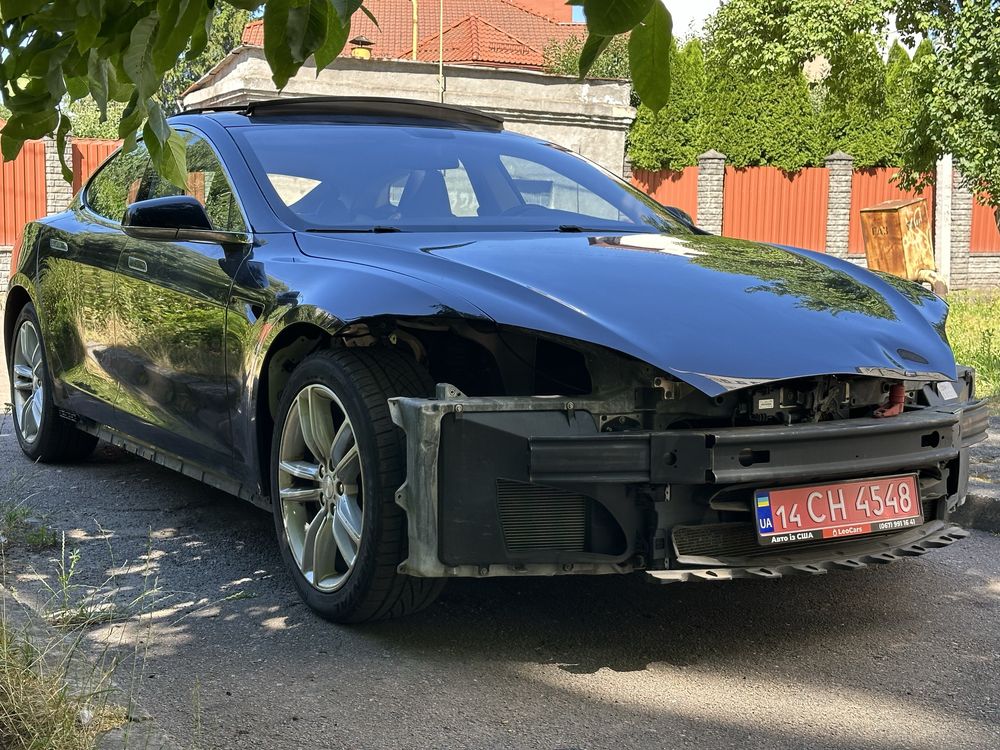 2013 Tesla model S 85 kWh