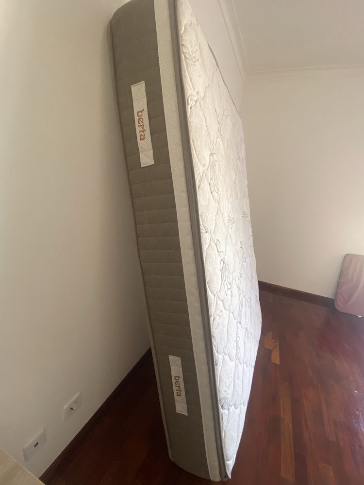 Sommier de casal com colchão como novo 2.00x1.40x0.30mt