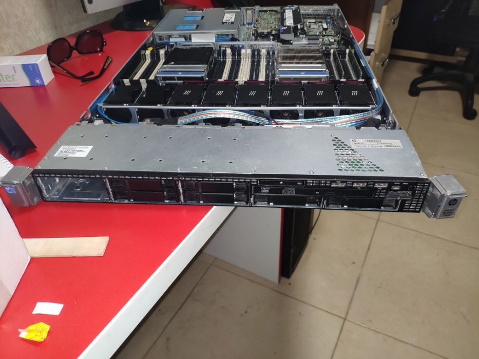 Сервер HP ProLiant DL360p Gen8