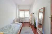 541614 - Quarto com cama de solteiro em apartamento com 5 quartos