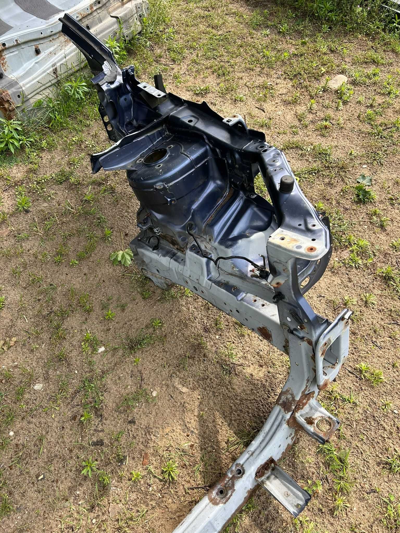 Ćwiartka podłużnica Peugeot 4007 Citroen C-Crosser Outlander T65