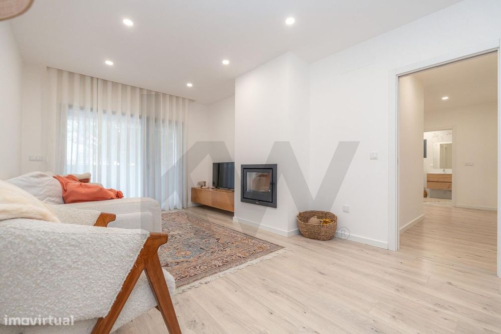 Apartamento T3 Semi-Novo em Pereira