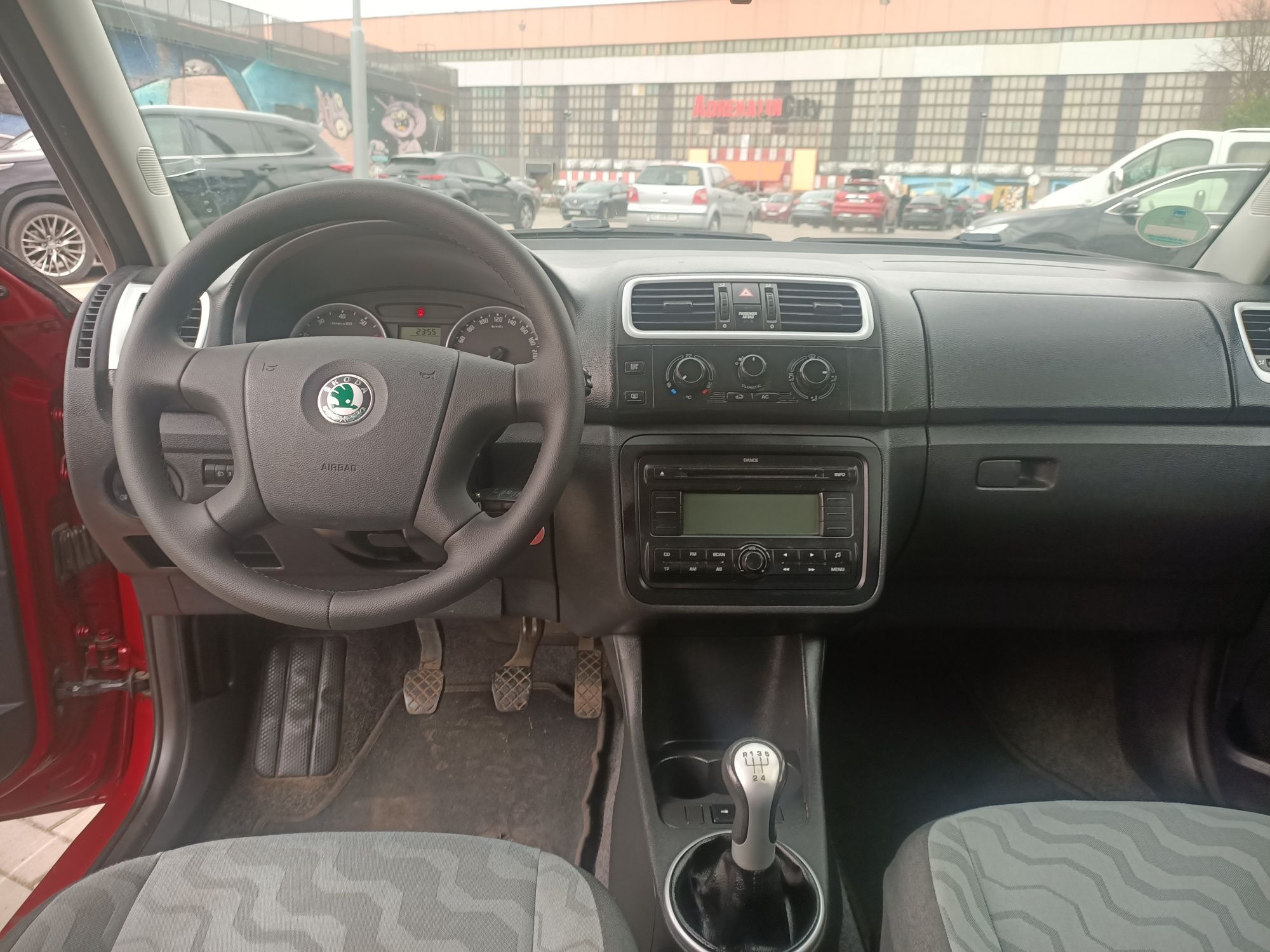 Продам skoda fabia 1.4. бензин