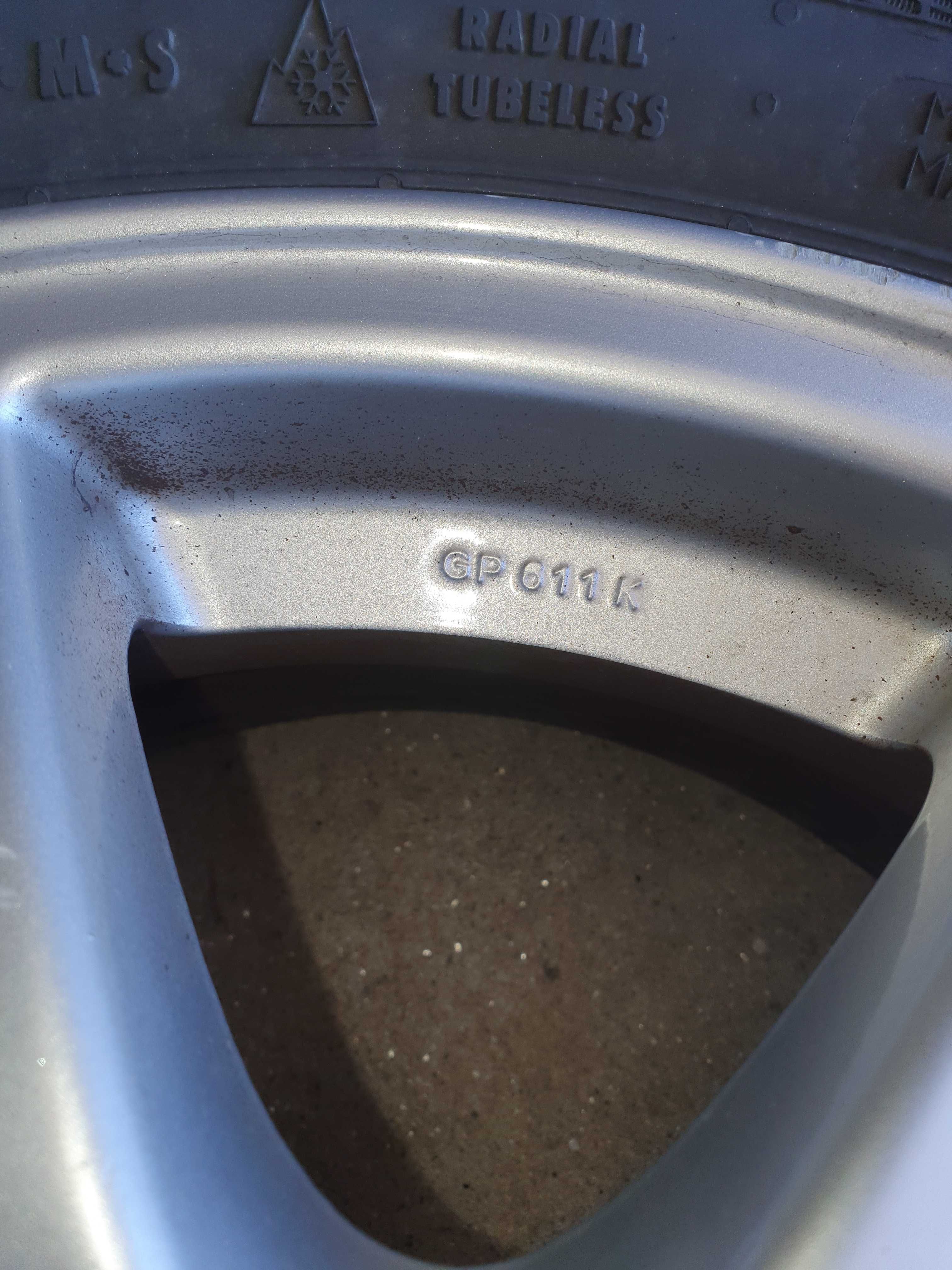 Jantes com pneus 205/55/R16 VW Touran