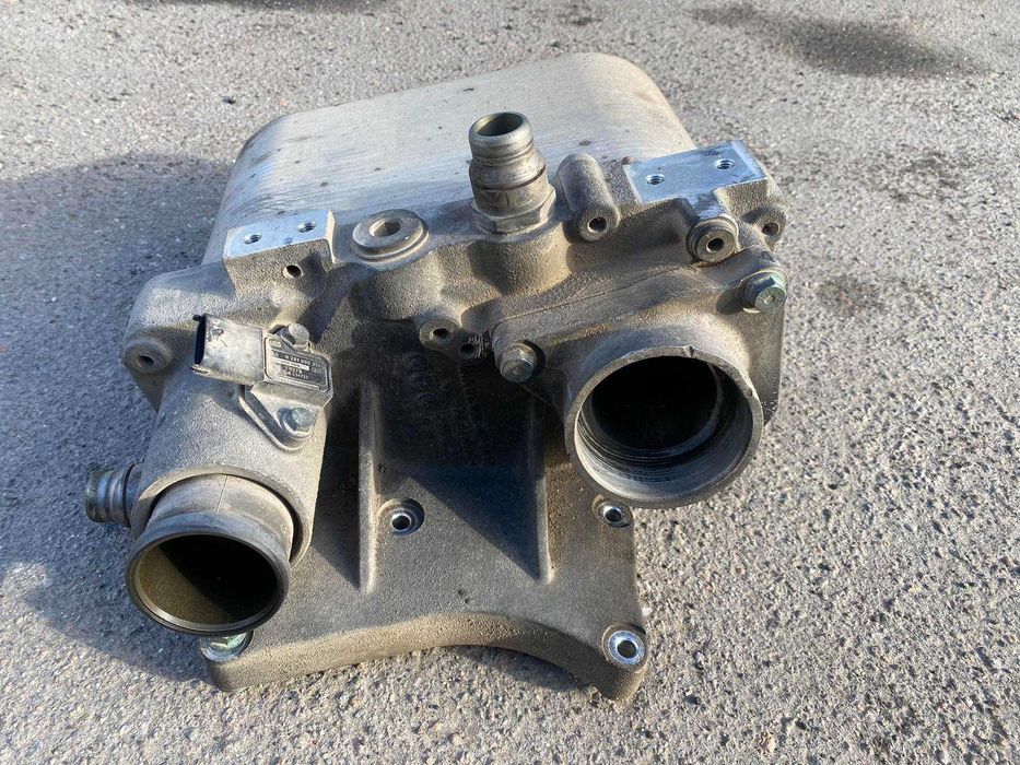 Інтеркулер низького тиску Man TGX Euro 6 Интеркулер МАН ТГХ Євро 6