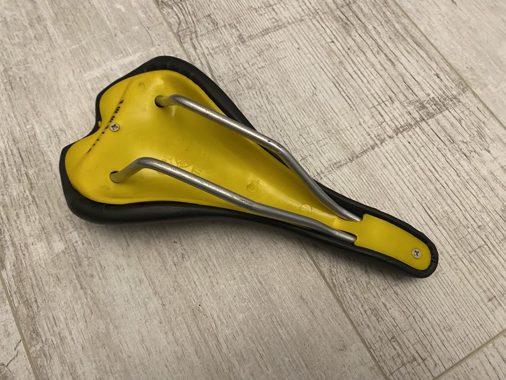 NOS Siodełko Gipiemme Nitrec retro szosa mtb czarno żółte
