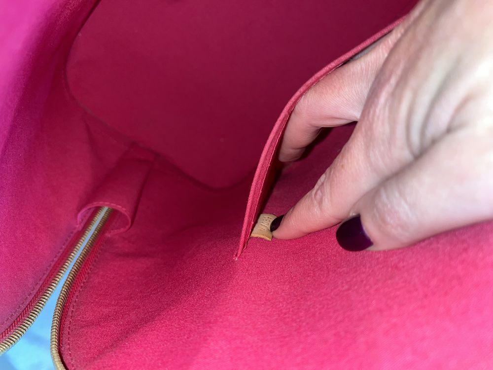 Louis Vuitton Alma Vernis GM у кольорі Rose Pop