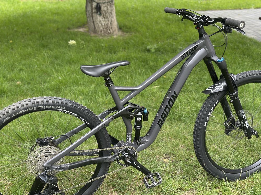 Radon Swoop L 29”