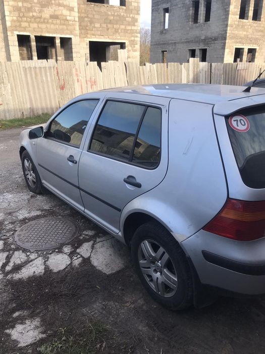 Продам автомобиль VOLKSWAGEN GOLF
