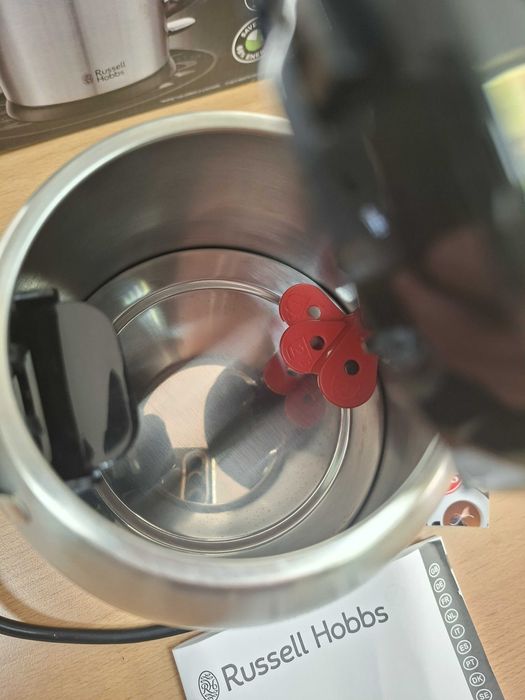 Czajnik elektryczny Russell Hobbs 2400 W 1 l 24991/70 kompaktowy