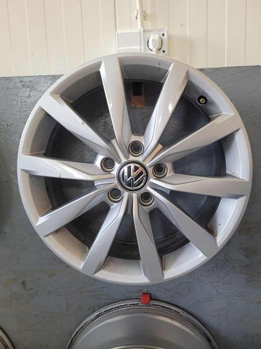 Felgi alu VW 5x112 17" 6J ET48 Golf VII, Octavia