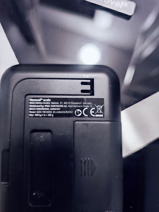 Veroval profesjonalna waga łazienkowa z analizą składu ciała