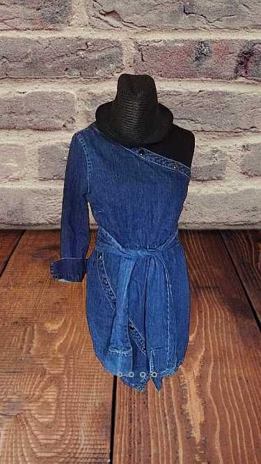 sukienka na jedno ramię jeans